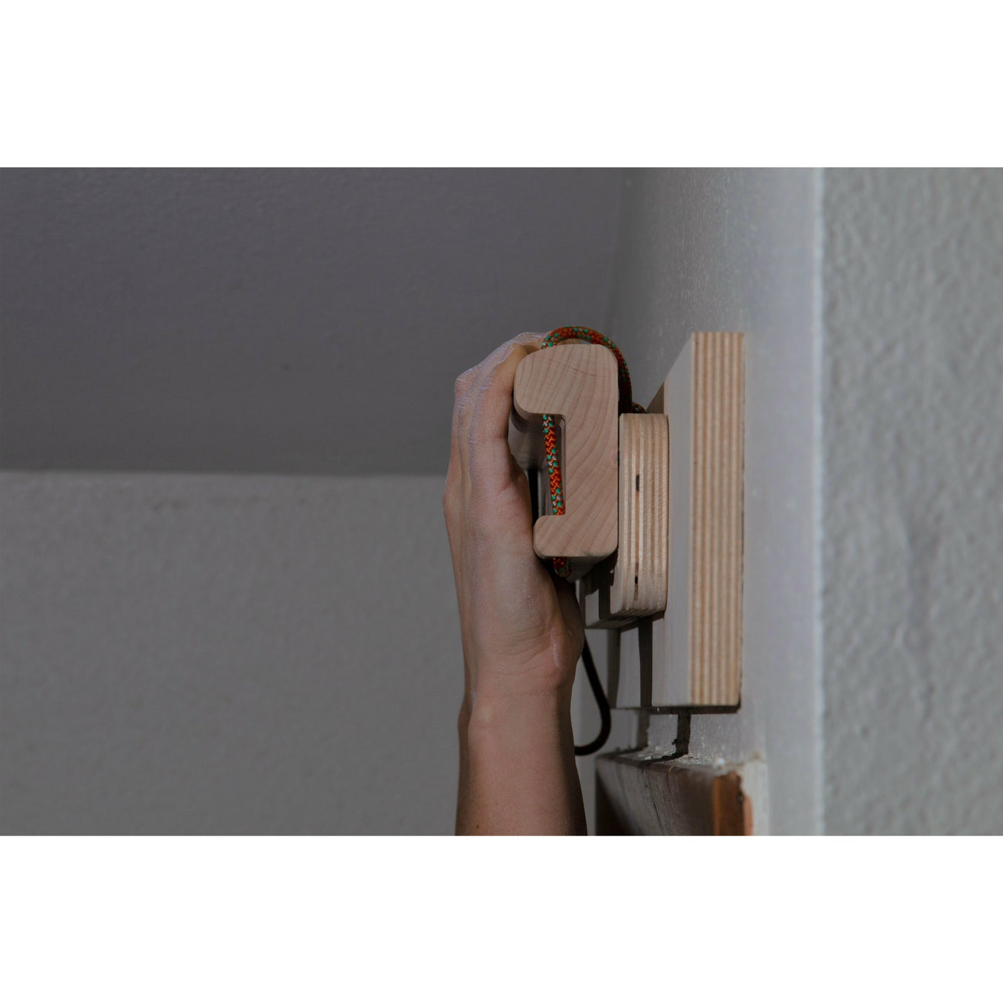 Portable Hangboard - The Easy Board