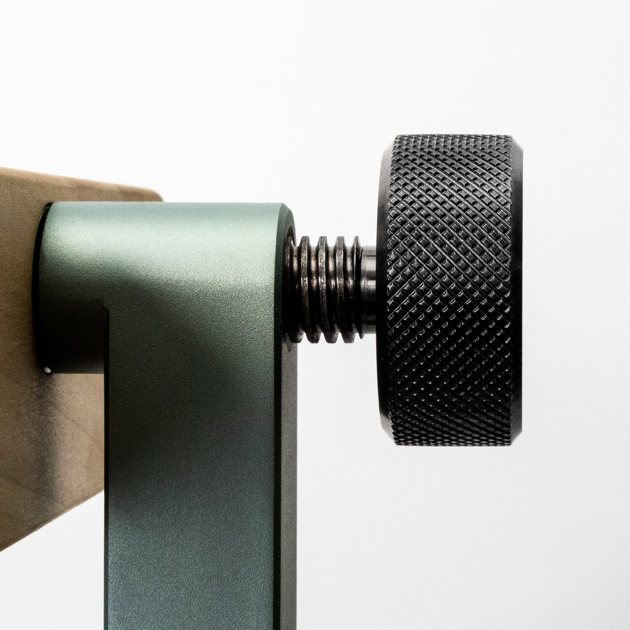 Close up view of DMP thumb knob